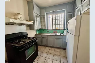 220 International Blvd, Oakland, CA 94606 - Photo 15