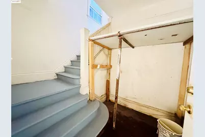 220 International Blvd, Oakland, CA 94606 - Photo 23