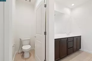 1336 Jamboree Dr, Fairfield, CA 94533 - Photo 51