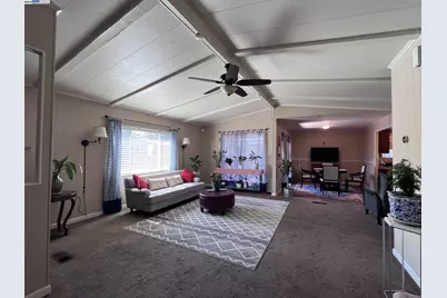 812 W Clover Rd #51, Tracy, CA 95376 - Photo 11