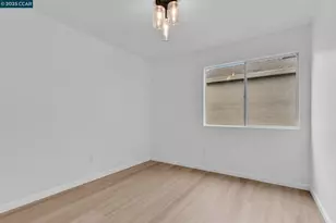 996 Coral Ridge Cir, Rodeo, CA 94572 - Photo 25