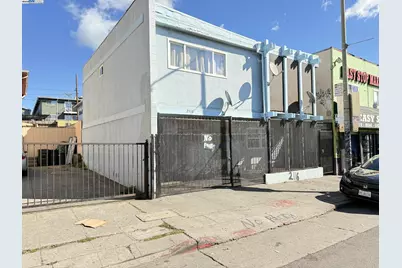 2116 International Blvd, Oakland, CA 94606 - Photo 1