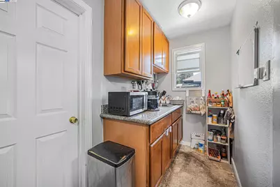 2110 Ashby Ave, Berkeley, CA 94705 - Photo 21