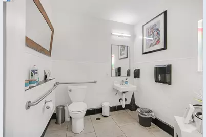 2110 Ashby Ave, Berkeley, CA 94705 - Photo 11