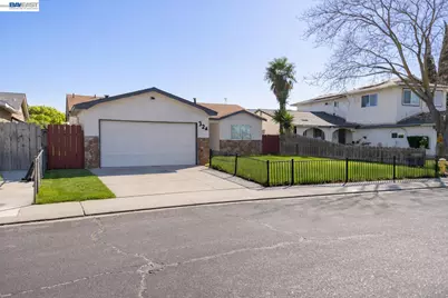 324 Eva Ct, Manteca, CA 95336 - Photo 3