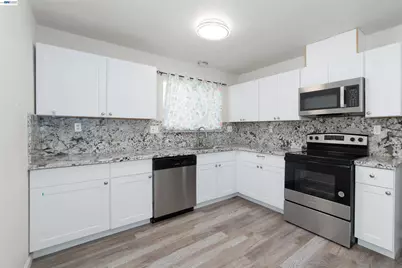 324 Eva Ct, Manteca, CA 95336 - Photo 11