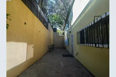 3026 Richmond Blvd, Oakland, CA 94611 - Photo 21