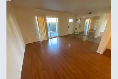 1102 Admiralty Ln, Foster City, CA 94404 - Photo 3