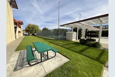 1102 Admiralty Ln, Foster City, CA 94404 - Photo 25