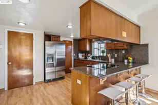 9090 Castlewood St, Oakland, CA 94605 - Photo 21