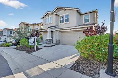 2794 Lily Court, Antioch, CA 94531 - Photo 3