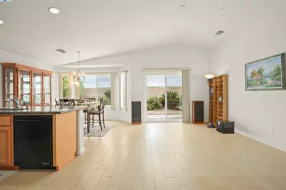 422 Saddle Rock Ln, Rio Vista, CA 94571 - Photo 5