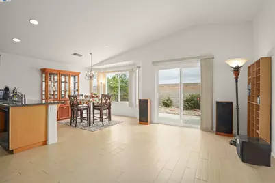 422 Saddle Rock Ln, Rio Vista, CA 94571 - Photo 7