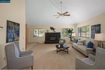 1075 Irwin Court, Concord, CA 94518 - Photo 11