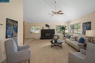 1075 Irwin Ct, Concord, CA 94518 - Photo 11