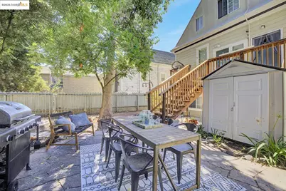 3830 Clarke St, Oakland, CA 94609 - Photo 31