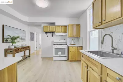 3830 Clarke St, Oakland, CA 94609 - Photo 23