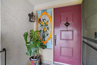 11862 Dublin Green Dr, Dublin, CA 94568 - Photo 5