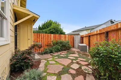 219 Cypress Street #K, Alameda, CA 94501 - Photo 3