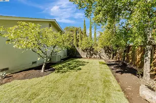 1768 Karameos Ct, Sunnyvale, CA 94087 - Photo 35