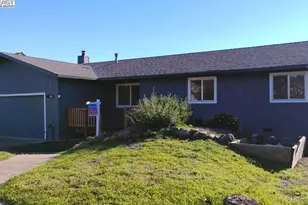 18745 Spyglass Rd, Hidden Valley Lake, CA 95467 - Photo 3