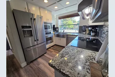 6980 Riverside Blvd, Sacramento, CA 95831 - Photo 7