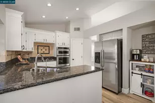 101 Silver Eagle Way, Vacaville, CA 95688 - Photo 11