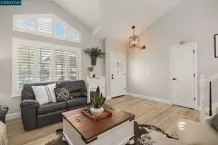 101 Silver Eagle Way, Vacaville, CA 95688 - Photo 5