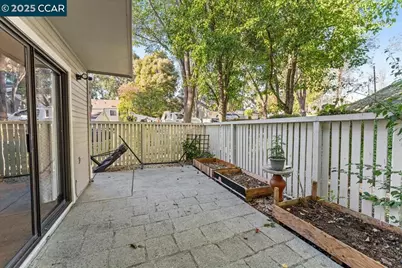 2552 Treeside Way, Richmond, CA 94806 - Photo 11