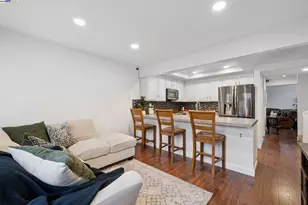 510 Lagunaria Ln, Alameda, CA 94502 - Photo 7