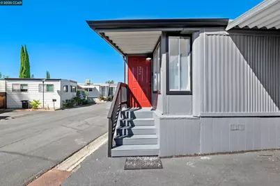 32 Galloway Dr. #32, Concord, CA 94518 - Photo 5