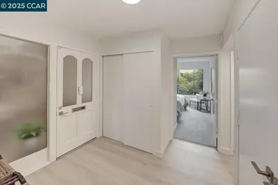 2940 Tice Creek Dr #6, Walnut Creek, CA 94595 - Photo 21