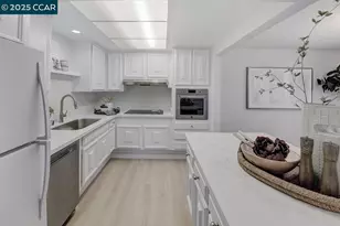 2940 Tice Creek Dr, Walnut Creek, CA 94595 - Photo 9