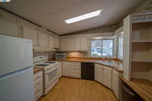6105 Meiggs Ct, Citrus Heights, CA 95621 - Photo 11