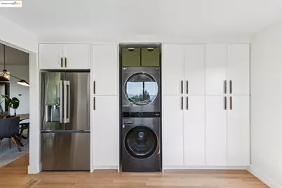 17032 Broadway Ter, Oakland, CA 94611 - Photo 27