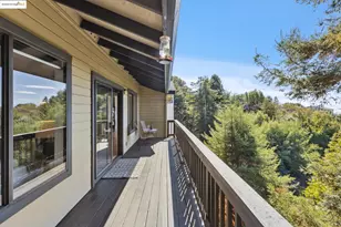 17032 Broadway Terrace, Oakland, CA 94611 - Photo 43