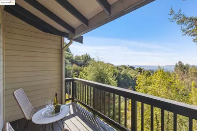 17032 Broadway Ter, Oakland, CA 94611 - Photo 41