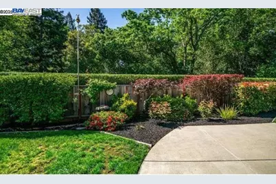 2402 Royal Oaks Drive, Alamo, CA 94507 - Photo 35