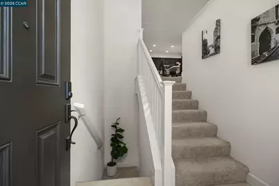 38976 Primula Ter, Newark, CA 94560 - Photo 3