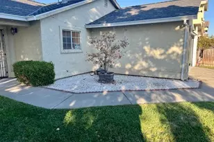 1201 Xandria Dr, Sacramento, CA 95838 - Photo 3