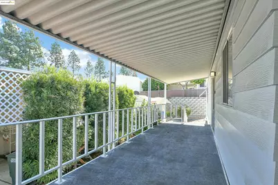 232 Queens Way, Pittsburg, CA 94565 - Photo 7
