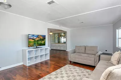 232 Queens Way, Pittsburg, CA 94565 - Photo 9