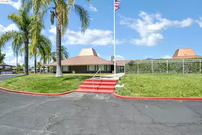 232 Queens Way, Pittsburg, CA 94565 - Photo 39