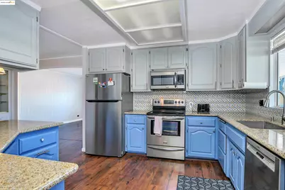 232 Queens Way, Pittsburg, CA 94565 - Photo 13