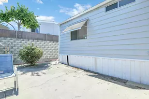 232 Queens Way, Pittsburg, CA 94565 - Photo 25