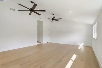 79 Park Sharon Dr, San Jose, CA 95136 - Photo 23