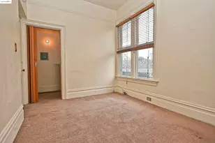 672 33rd St, Oakland, CA 94609 - Photo 15