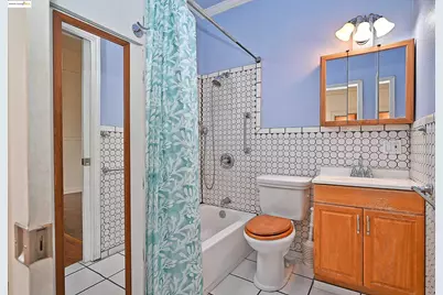 672 33rd St, Oakland, CA 94609 - Photo 19