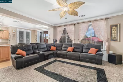 2233 Hampshire Dr, Discovery Bay, CA 94505 - Photo 15