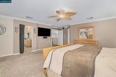 2233 Hampshire Dr, Discovery Bay, CA 94505 - Photo 25